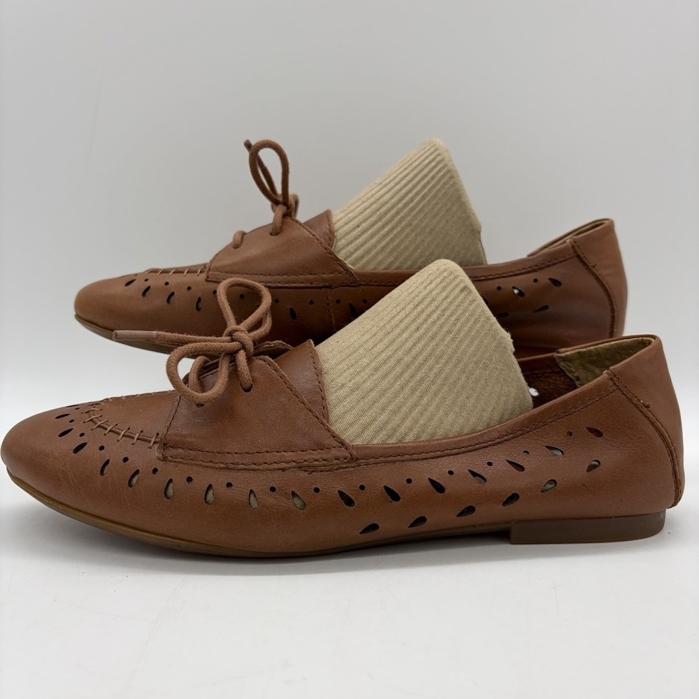 Børn Womens 8 Comfort Leather Flats Brown Lace Up Perforated Boho Shoes Moccasin